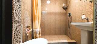 Гостиница Антре Геленджик Трехместный номер без балкона-7