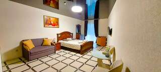 Гостиница Антре Геленджик Четырехместный номер с балконом-2